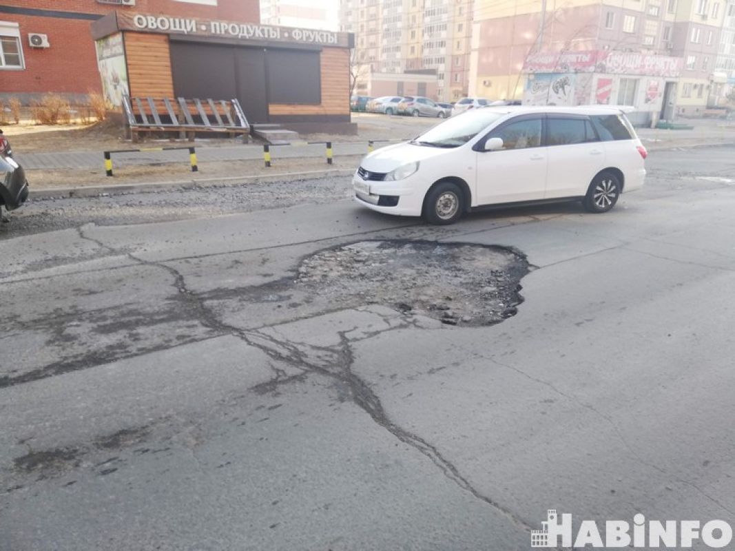 Новая дорога не выдержала натиска большегрузов