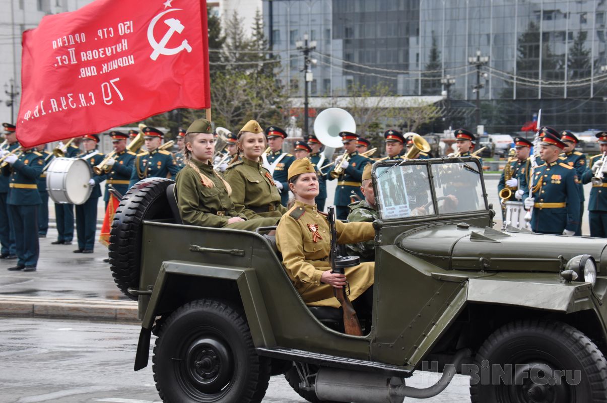 В Хабаровске на центральной площади состоялся Парад Победы