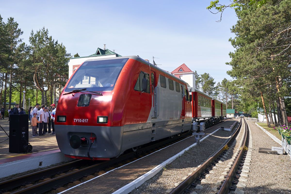 Детская железная дорога в Хабаровске открыла летний сезон