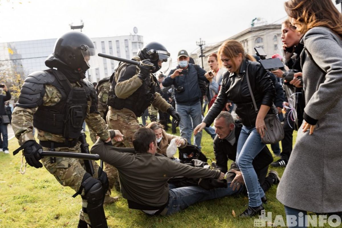 Три месяца протестов в Хабаровске: палатки, ОМОН и задержания